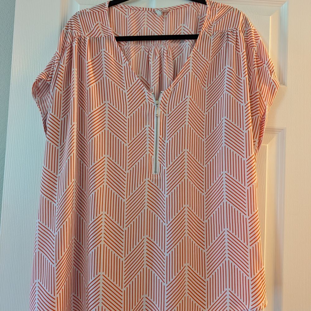Orange Graphic V-Neck Short Sleeve Blouse